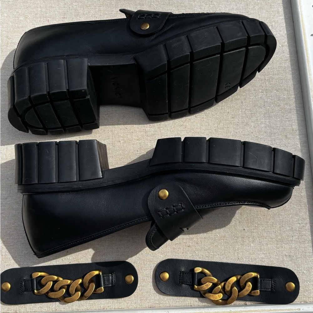 Vionic Penny Loafers With Lug Soles.2 Snap on Front Choices,Gold Chain Or Plain. - Picture 8 of 13